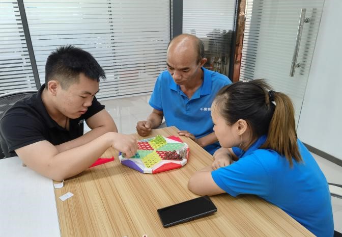 新闻资讯  /  企业资讯_涡卷升降发条弹簧-恒力清静门窗弹簧-碳刷变力窗帘弹簧-1277星际电子细密金属有限公司